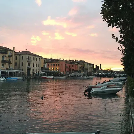 Valentina Peschiera del Garda